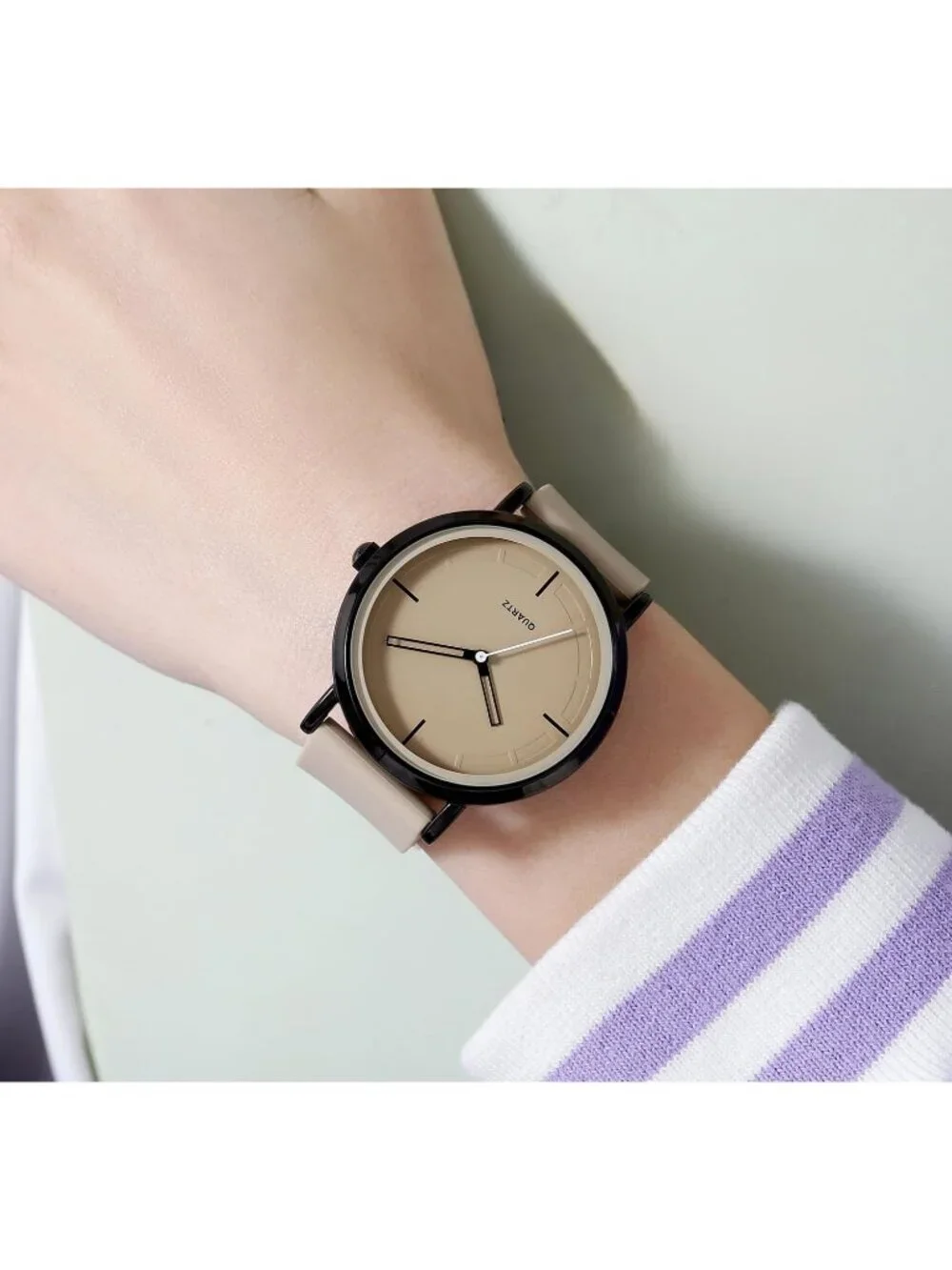 Women's Khaki Analog Quartz Simple Silicone Strap Waterproof Round Sport Watch